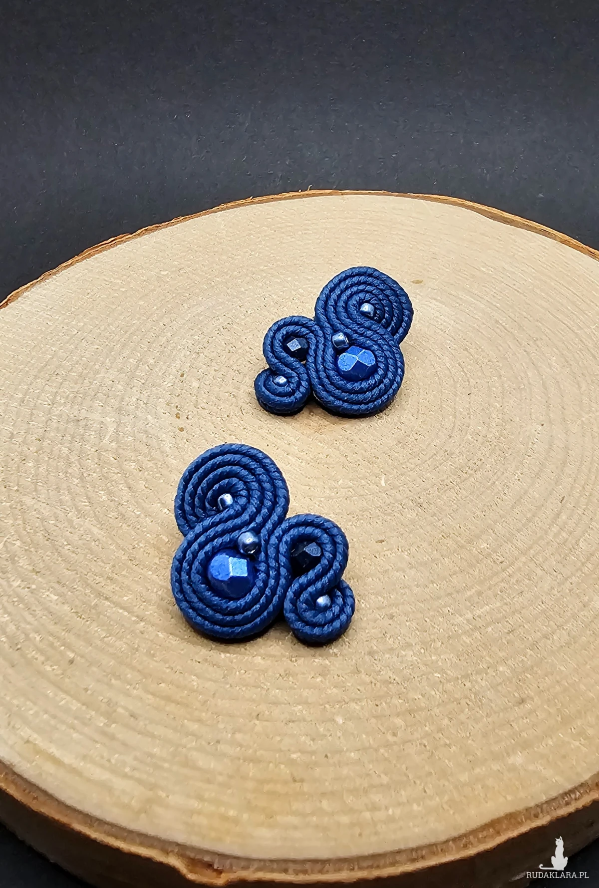 Kolczyki sutasz sztyfty 1